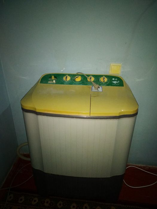 Продается стиральная машина полуавтомат LG