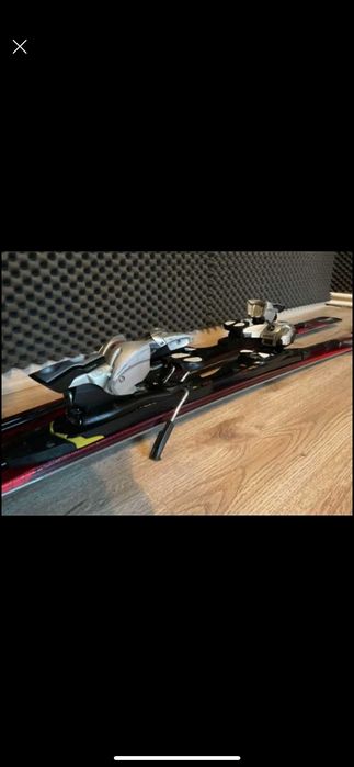 Продавам ски в отлично състояние.