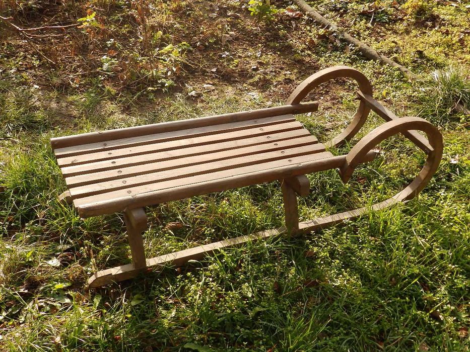 Детска дървена шейна