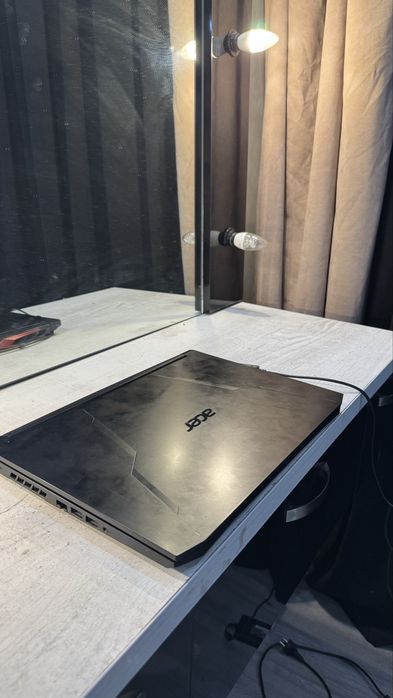 Acer Nitro 5 черного цвета