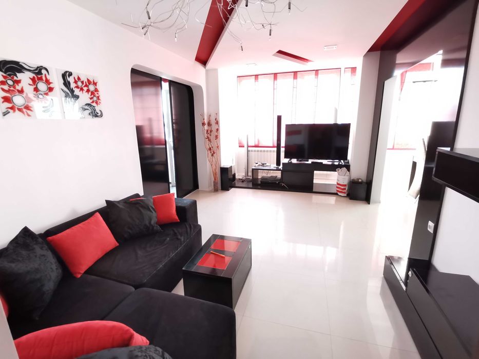 Двустаен под наем ж.к. Иван Вазов - Център