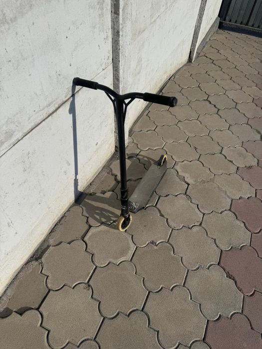 Самокат трюковой