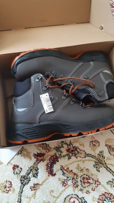 Спец.обувь 41 размер.