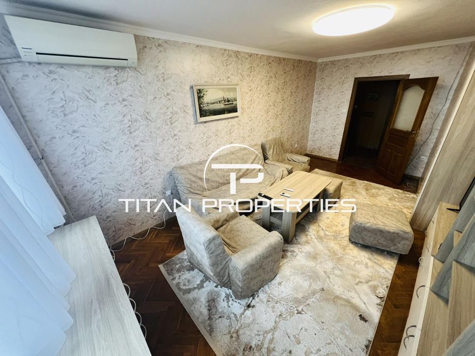 Дава се под наем Тристаен апартамент в Бургас, Център - 92 кв.м за 612 € - Снимка #1