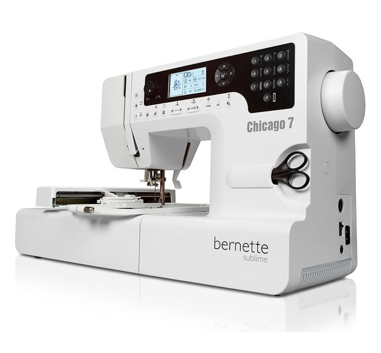 Швейная машина Bernina Chicago 7 белый