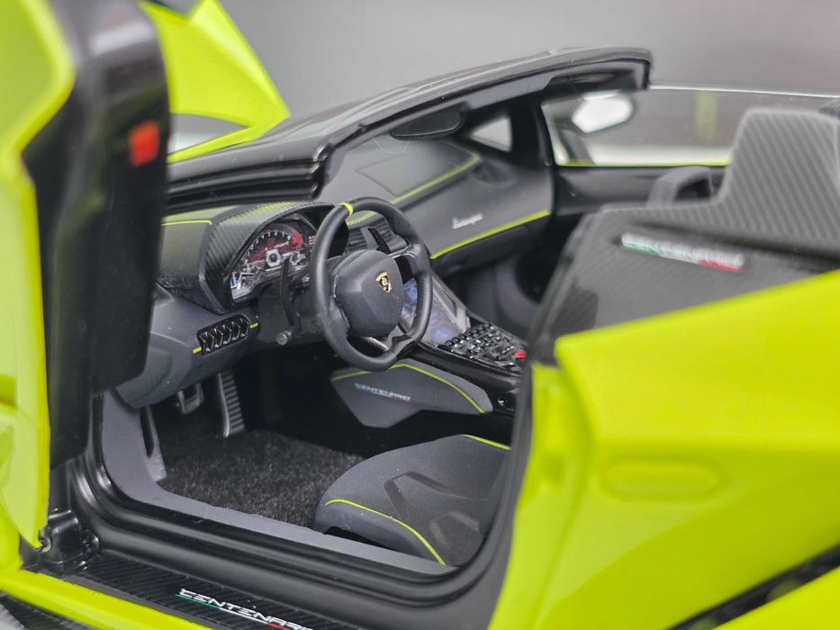 Macheta Auto Colectie 1/18 AUTOart Lamborhini Centenario Roadster