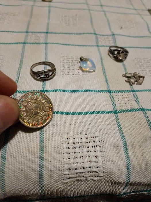 Сребърен пръстен два броя, медальон 3 броя