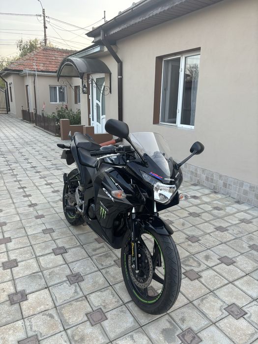 Honda CBR 125 R 2012