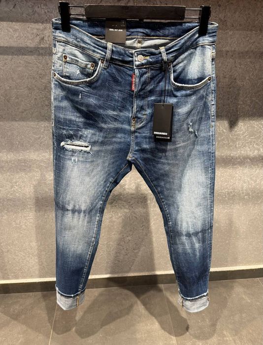 Мъжки дънки DSQUARED2 – стил, комфорт и спортно-елегантна визия