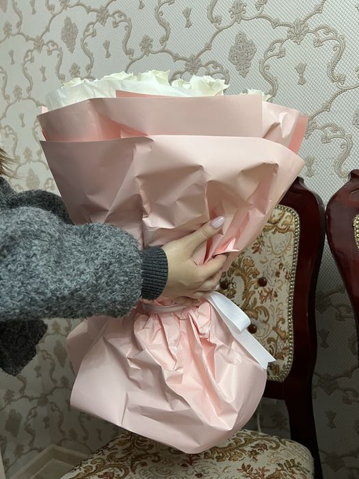 25 штук роза белые