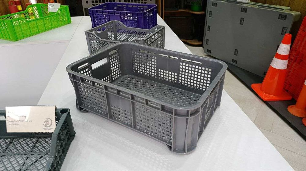 Yashik tovuq, broler, gosht uchun maxsus. Barcha talabga javob beradi