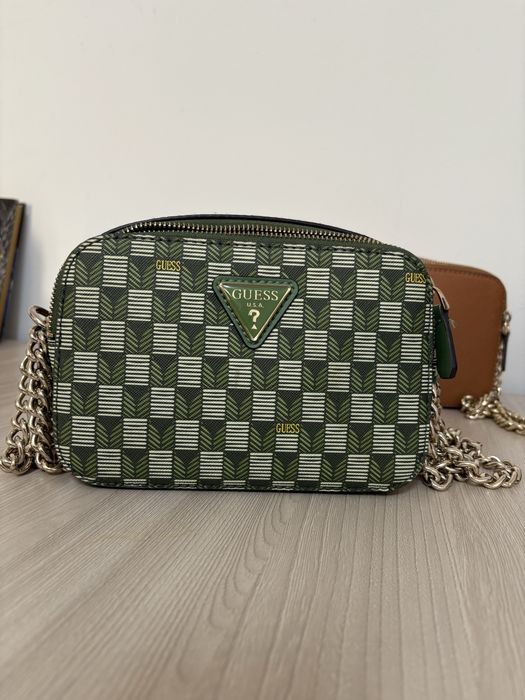 Продам сумки Guess