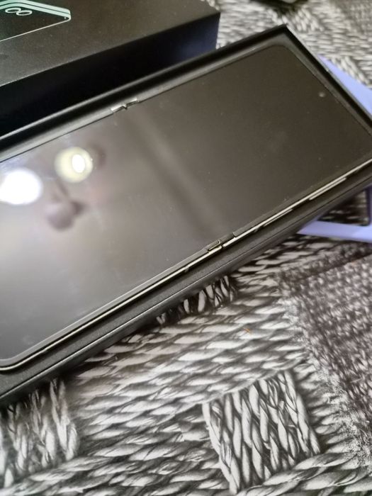 Samsung galaxy z flip  6