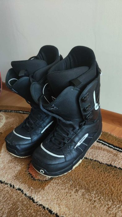 Placa de snowboard Nidecker, legaturi si boots