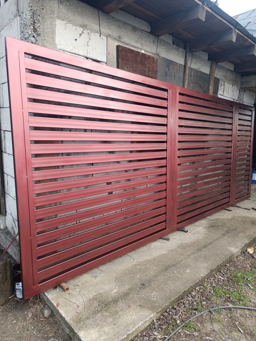 Vând set de porți jaluzele