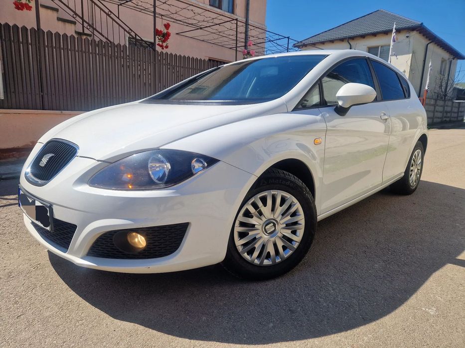 Seat Leon An 2012 euro 5, 188000 KM carte service,  foarte intretinut!