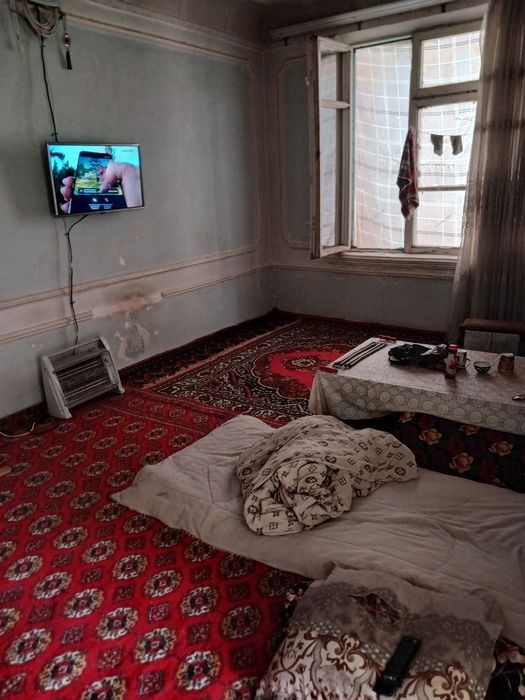 Hovli katej sotiladi sentrdan