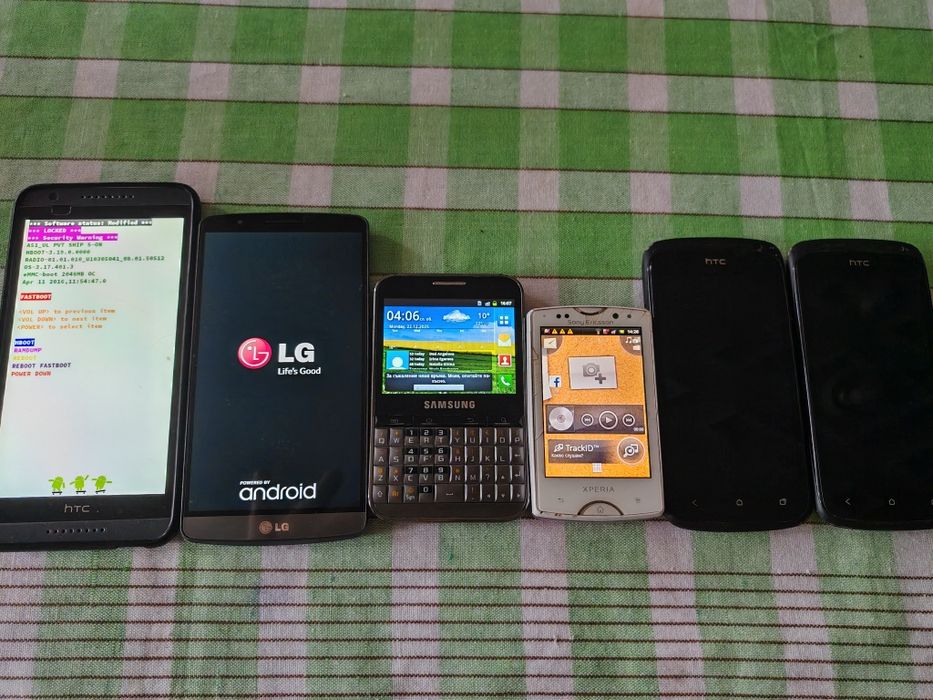 Продавам HTC,LG, Samsung,Sony Ericsson,