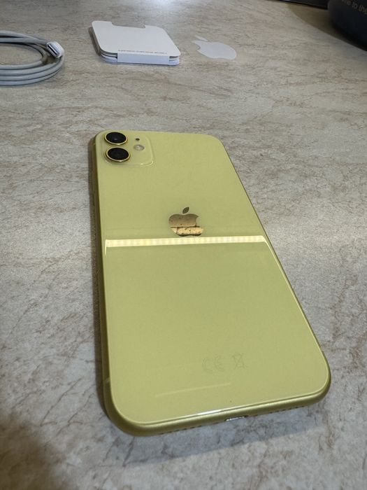iPhone 11  64gb