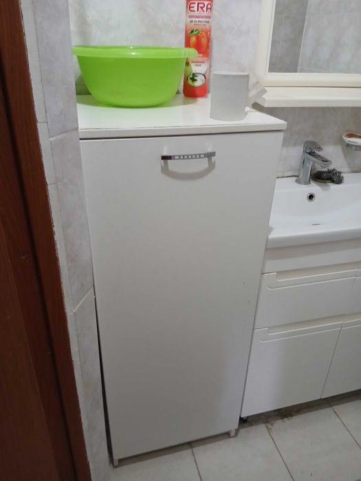 Шкафы и тумбы деревянные