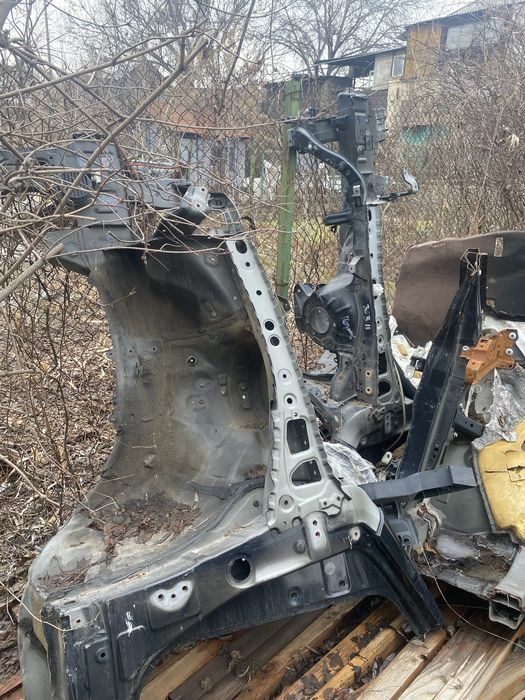 Двери, ланджероны, крыша камри 50