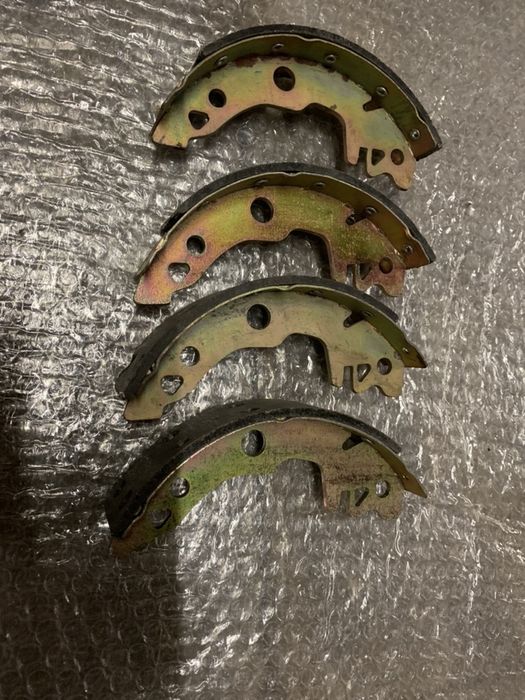 Set Saboti mici frana spate Dacia 1300 1310 noi
