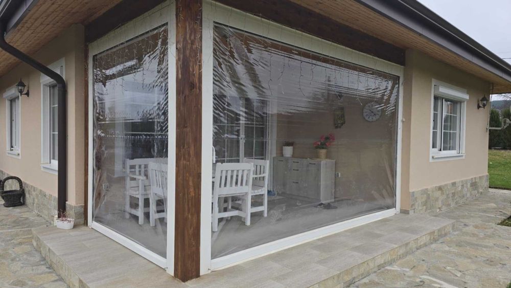 Ветрозащитни завеси от Японски Кристал в алуминиева рамка