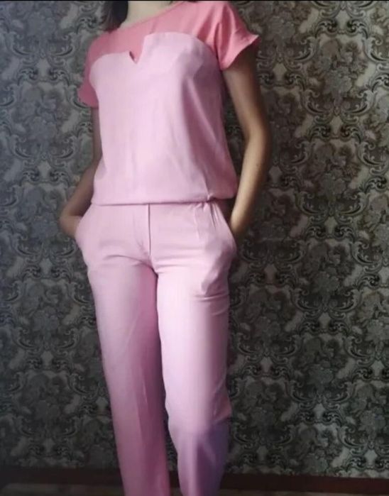 Женская одежда платья