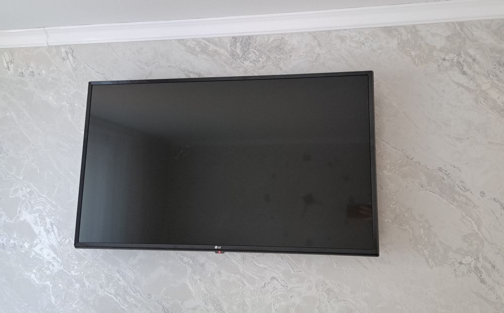 Продам телевизор Lg