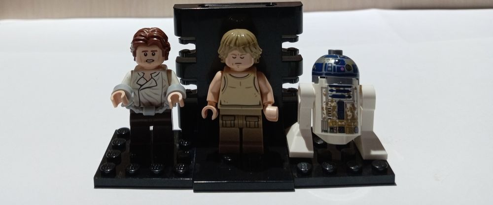 Продам LEGO фигурки