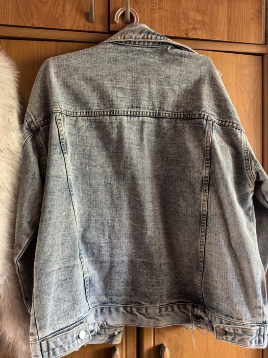 Продам джинсовку за 3000 тг