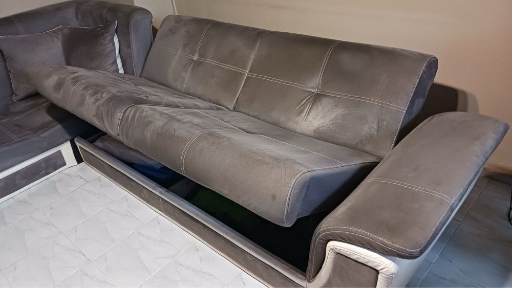 Ъглов диван от две части