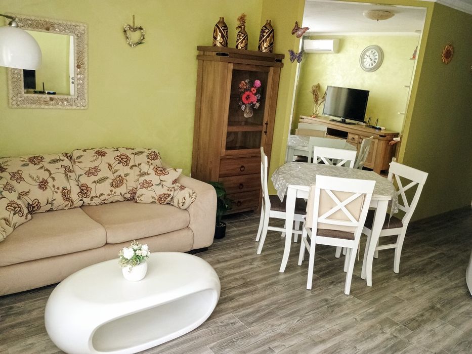 Дава се под наем Двустаен апартамент в к.к. Златни пясъци - 75 кв.м за 400 € - Снимка #8