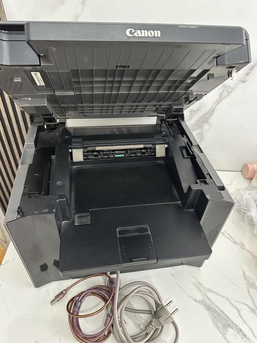 Продам принтер Canon MF4410