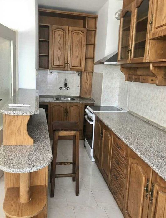 Дава се под наем Двустаен апартамент в Пловдив, Кършияка - 60 кв.м за 306 € - Снимка #1