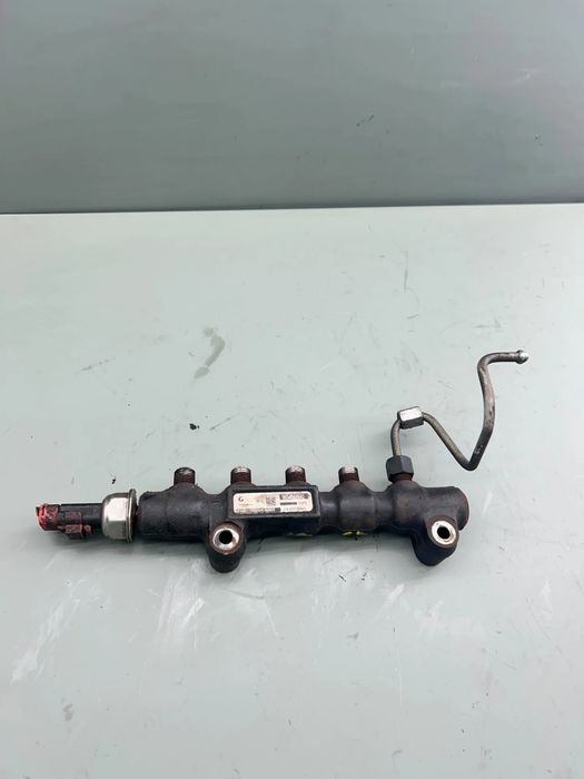 Rampa injectoare 9654592680 Peugeot 206 2002 1.4 HDI MT (68 hp)
