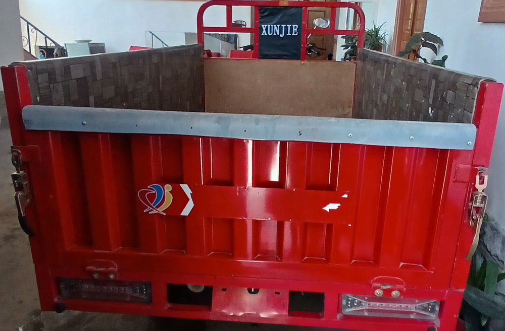 Motomuravey sotiladi.