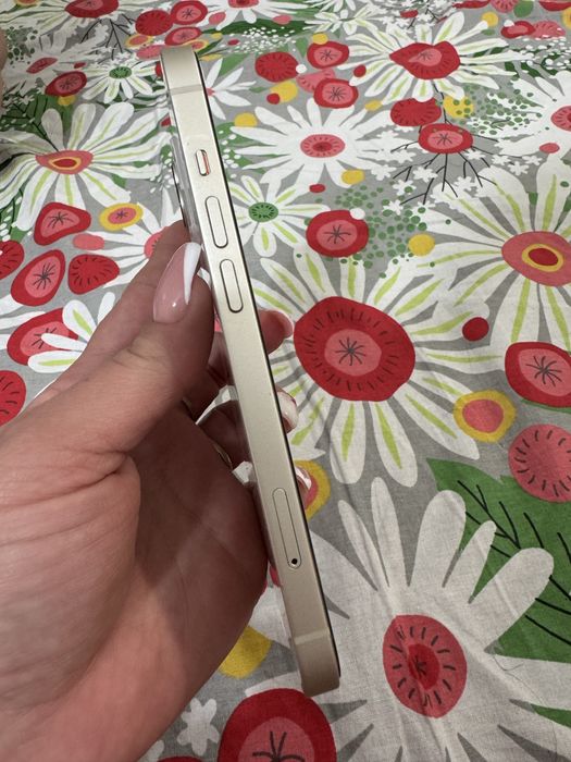 Продам apple 13 128