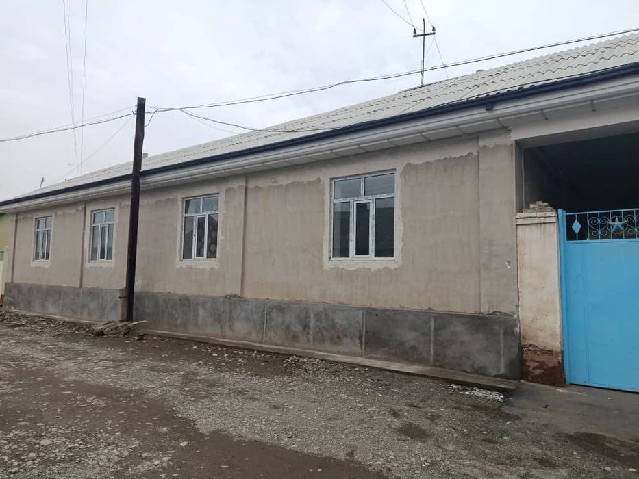 Ховли уй сотилади