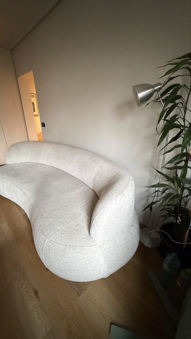 Canapea design curbat bouclé bej – 250 cm – ca nouă