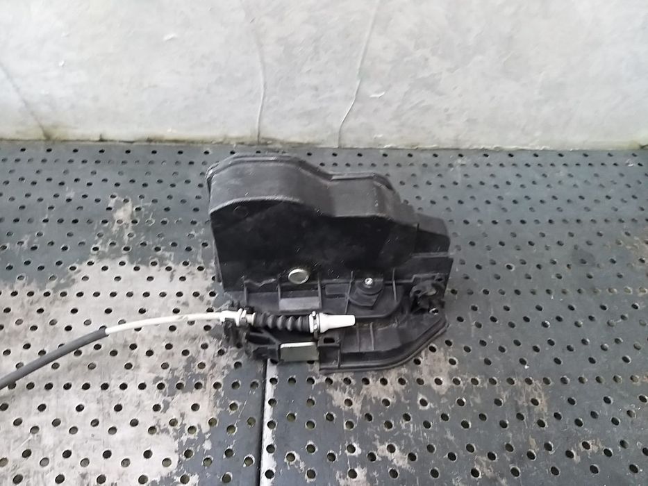 Broasca usa stanga fata bmw seria 3 f30 f31 7229461