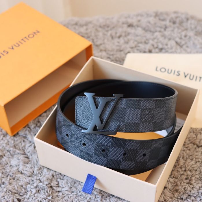 Louis Vuitton belt