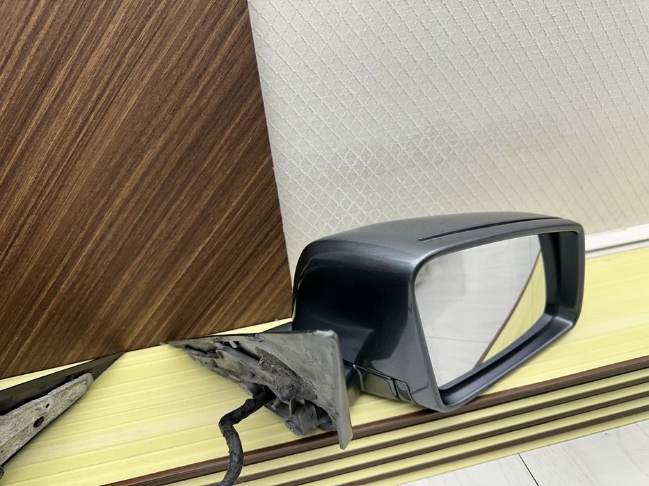 Продам зеркала от Mercedes S-Class W221 оригинал