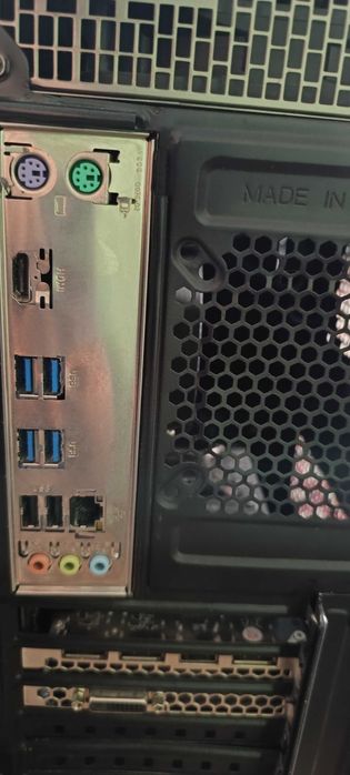 Срочно продам процессор core i 5 8400