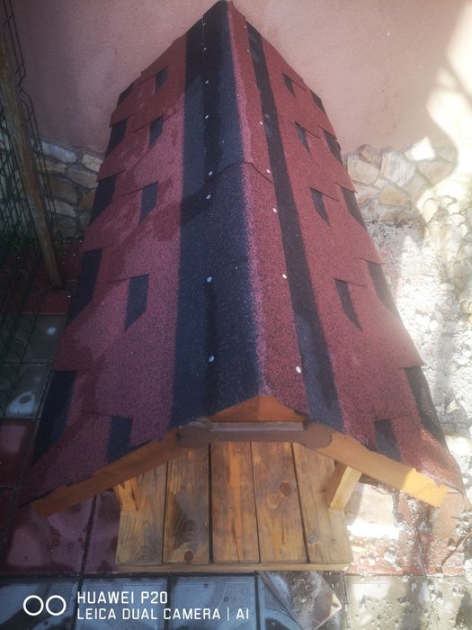 Дървена къщичка за куче