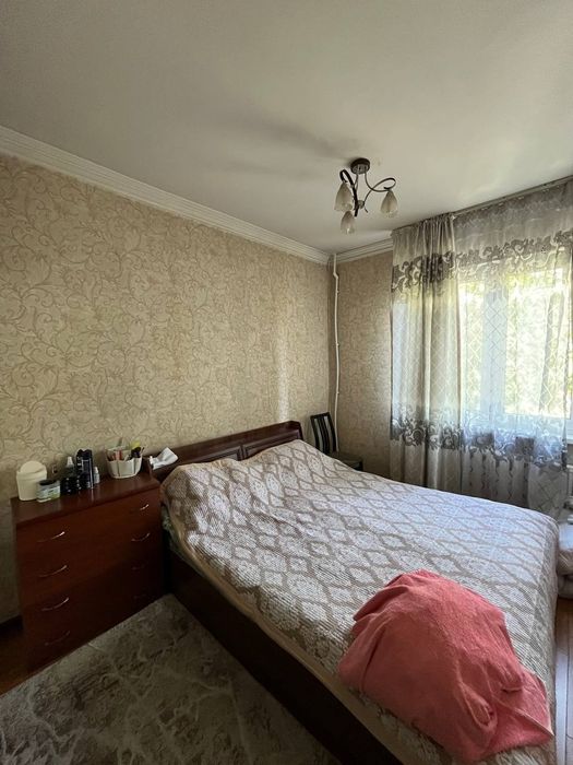 Ойбек ПРОДАЮ 2/3/9 Метро Ойбек срочна