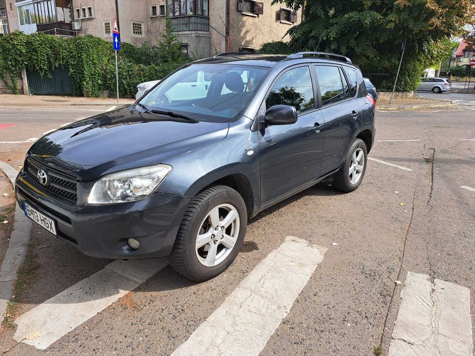 TOYOTA Rav-4