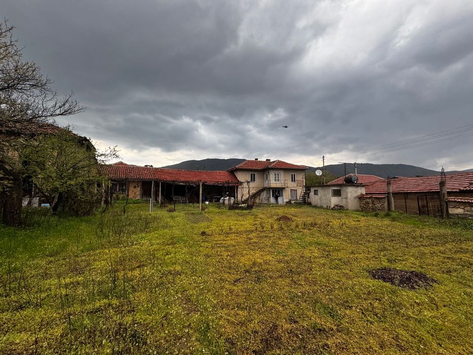 Продава се имот