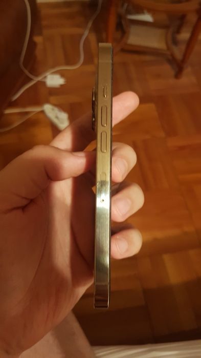 IPHON 13 PRO Impecabil spate fisurat