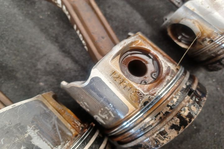 Piston motor 19. D 19. D Renault Trafic a 2-a generatie